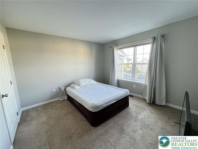 2290 Rising Hill Road, Whitehall Twp, PA 18052
