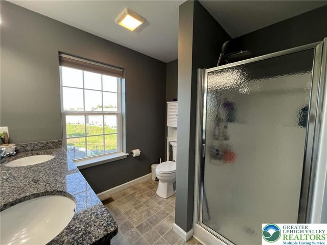 2290 Rising Hill Road, Whitehall Twp, PA 18052