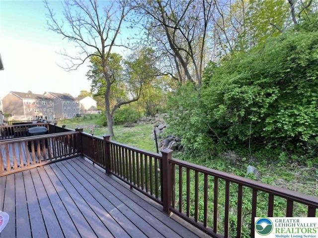 2290 Rising Hill Road, Whitehall Twp, PA 18052