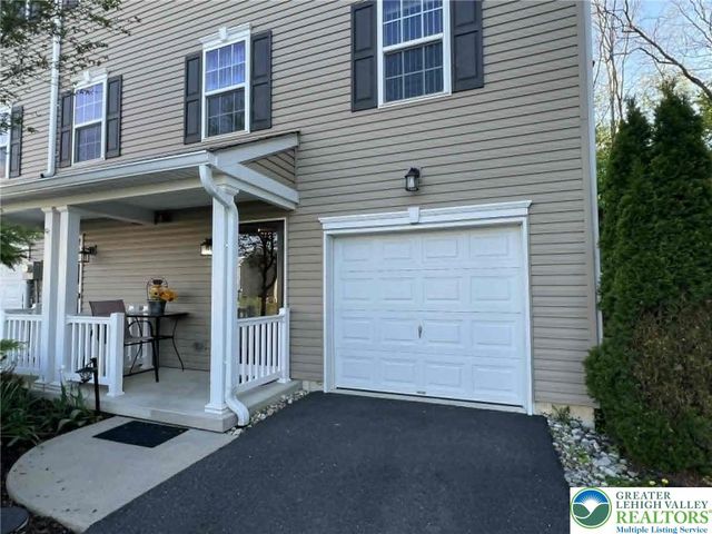 2290 Rising Hill Road, Whitehall Twp, PA 18052