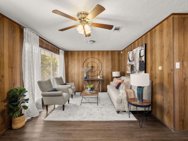 214 Cain Ave, Deridder, LA 70634