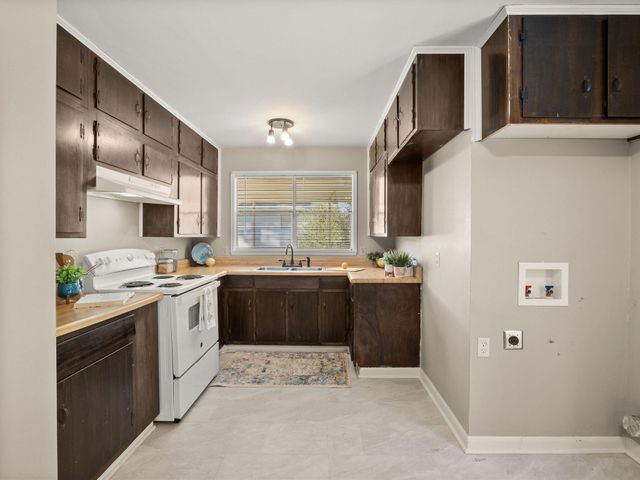 214 Cain Ave, Deridder, LA 70634