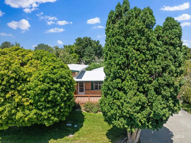 1535 Princeton Dr, Twin Falls, ID 83301