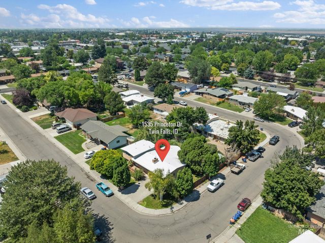 1535 Princeton Dr, Twin Falls, ID 83301