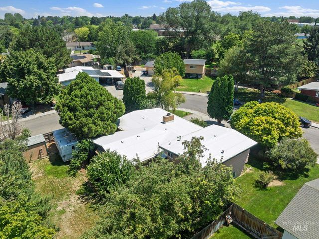1535 Princeton Dr, Twin Falls, ID 83301