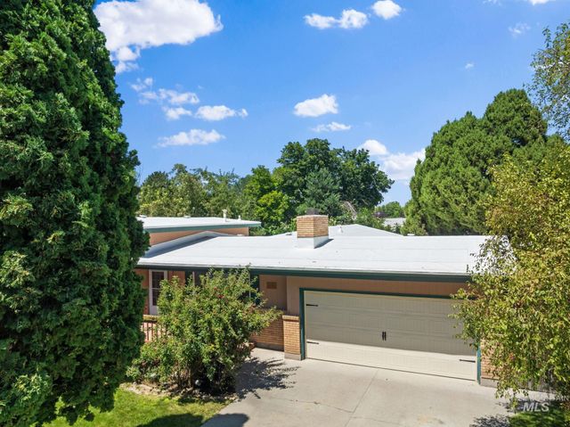 1535 Princeton Dr, Twin Falls, ID 83301