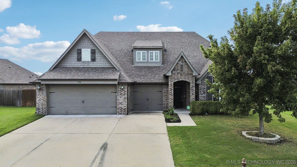 8710 N 157th East Avenue, Owasso, OK 74055