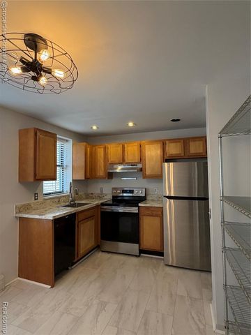 120 Seward Street 17-203, Detroit, MI 48202