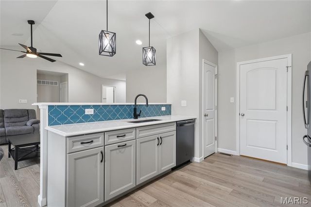 120 Dark Horse Court, Wentzville, MO 63385