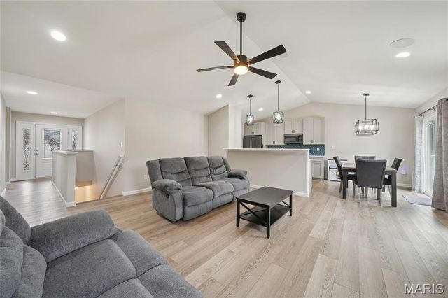 120 Dark Horse Court, Wentzville, MO 63385