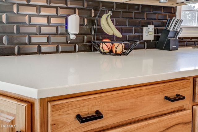 110 Hopeville Avenue, Greeneville, TN 37745