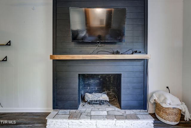 110 Hopeville Avenue, Greeneville, TN 37745