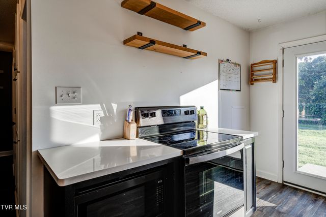 110 Hopeville Avenue, Greeneville, TN 37745