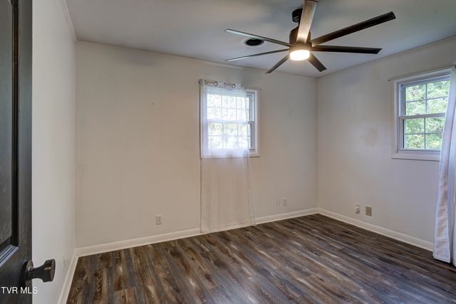 110 Hopeville Avenue, Greeneville, TN 37745