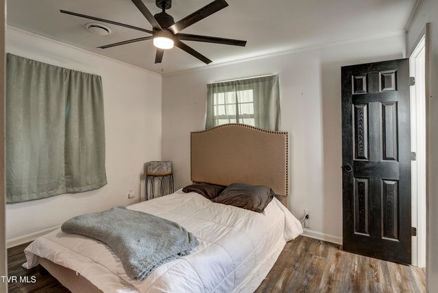 110 Hopeville Avenue, Greeneville, TN 37745