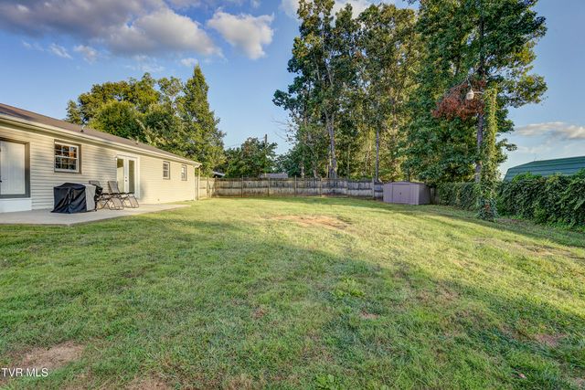 110 Hopeville Avenue, Greeneville, TN 37745