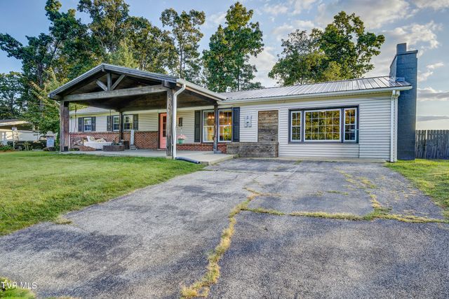 110 Hopeville Avenue, Greeneville, TN 37745