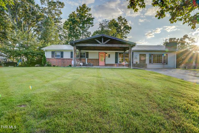 110 Hopeville Avenue, Greeneville, TN 37745