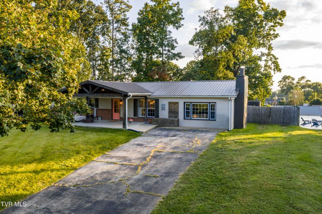 110 Hopeville Avenue, Greeneville, TN 37745
