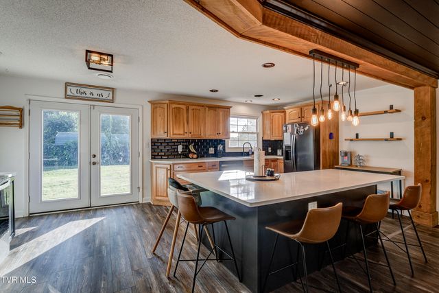 110 Hopeville Avenue, Greeneville, TN 37745