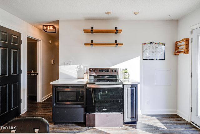 110 Hopeville Avenue, Greeneville, TN 37745