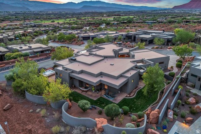 2047 W COUGAR ROCK CIR, St. George, UT 84770