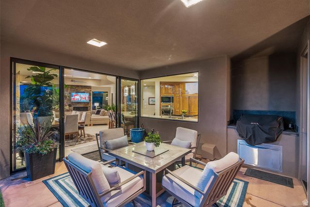 2047 W COUGAR ROCK CIR, St. George, UT 84770