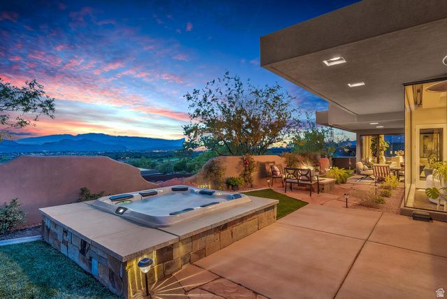 2047 W COUGAR ROCK CIR, St. George, UT 84770