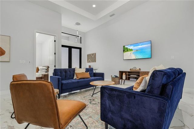 1925 SW 3rd TER, Cape Coral, FL 33991