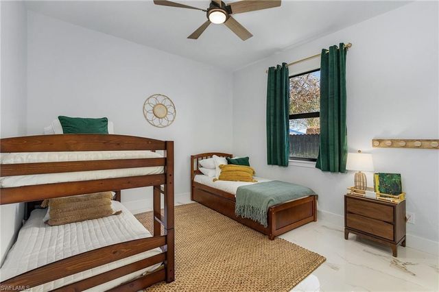 1925 SW 3rd TER, Cape Coral, FL 33991