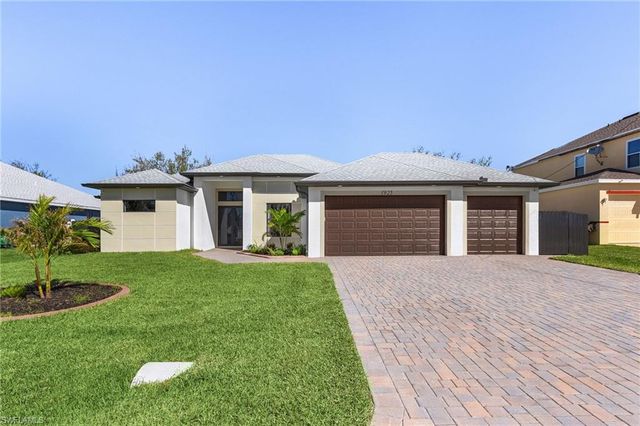 1925 SW 3rd TER, Cape Coral, FL 33991