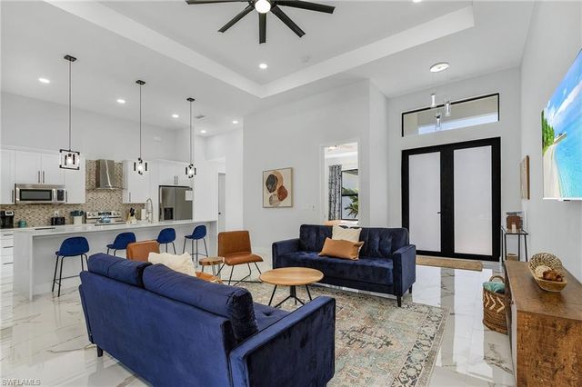 1925 SW 3rd TER, Cape Coral, FL 33991