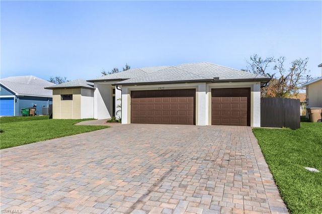 1925 SW 3rd TER, Cape Coral, FL 33991