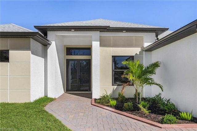 1925 SW 3rd TER, Cape Coral, FL 33991