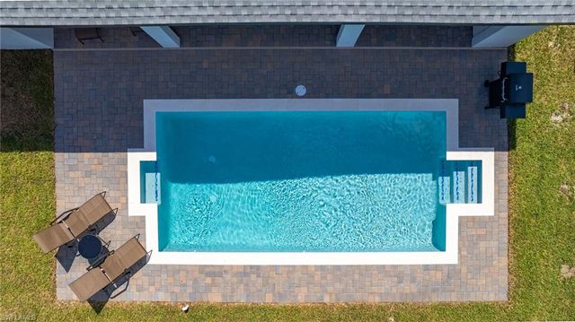 1925 SW 3rd TER, Cape Coral, FL 33991