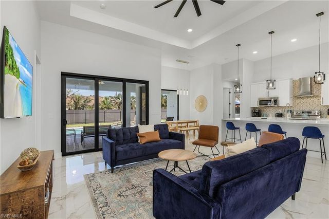 1925 SW 3rd TER, Cape Coral, FL 33991