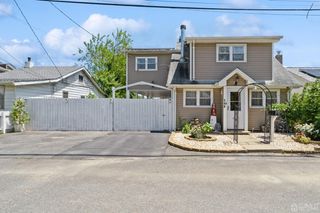 148 Mckinley Avenue, Old Bridge, NJ 08879