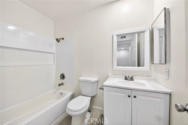 160 Greentree Lane, La Habra, CA 90631