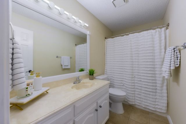 9000 Cumberland Drive, Irving, TX 75063