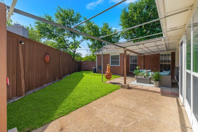 9000 Cumberland Drive, Irving, TX 75063