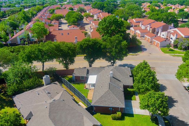 9000 Cumberland Drive, Irving, TX 75063