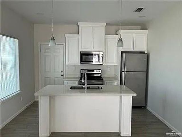5609 Sandpiper Avenue, Mission, TX 78573