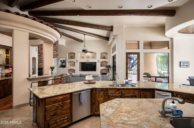 7624 E STAGECOACH Pass, Carefree, AZ 85377