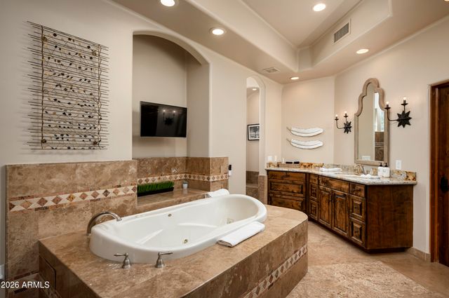 7624 E STAGECOACH Pass, Carefree, AZ 85377