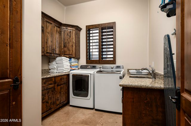 7624 E STAGECOACH Pass, Carefree, AZ 85377