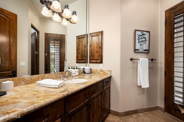 7624 E STAGECOACH Pass, Carefree, AZ 85377