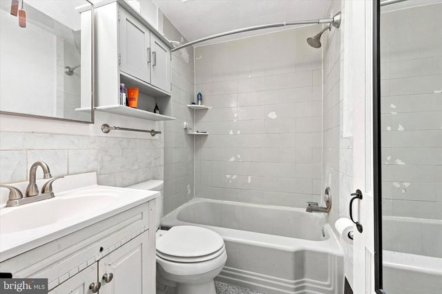 48 GILPIN RD, Upper Darby, PA 19082
