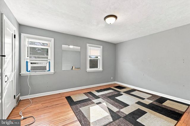 48 GILPIN RD, Upper Darby, PA 19082