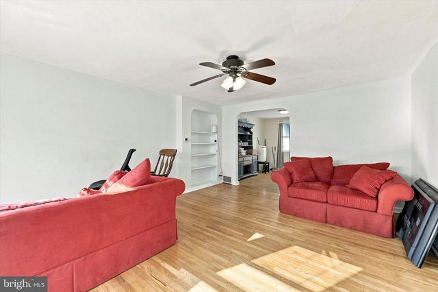 48 GILPIN RD, Upper Darby, PA 19082