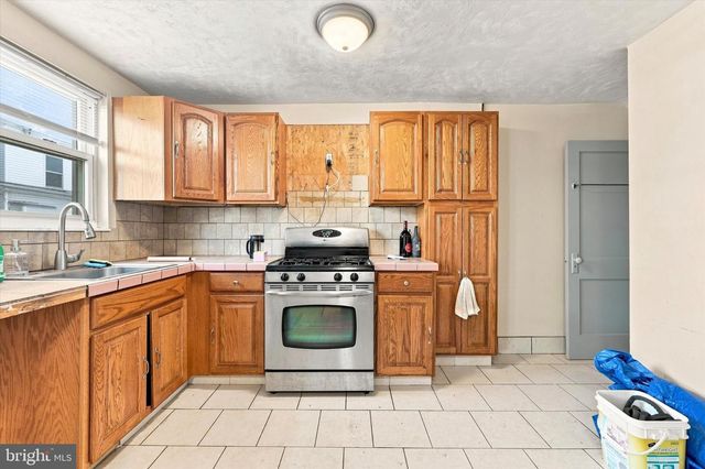 48 GILPIN RD, Upper Darby, PA 19082